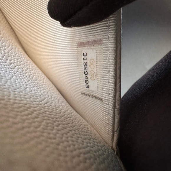 Chanel Caviar Quilted Wallet On Chain WOC White - Picture 15 of 16